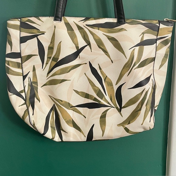 A New Day Olive Leaf Print Zip Top Tote Bag - Picture 2 of 16
